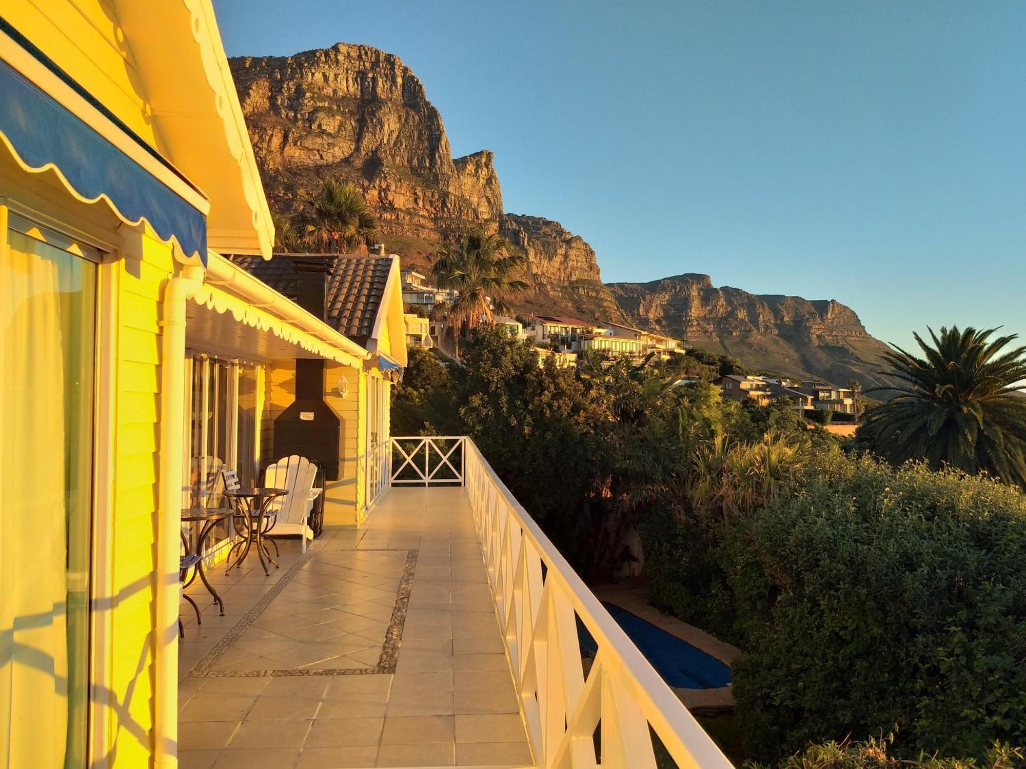 Cape Rose Cottage - Penthouse In Camps Bay ケープタウン 部屋 写真